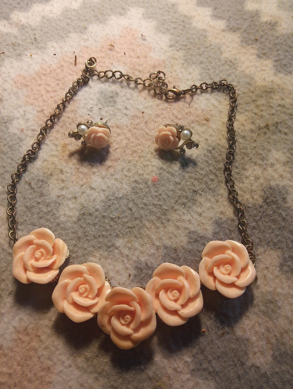 💐Delicate Coral Rose Necklace and Earring Set💐